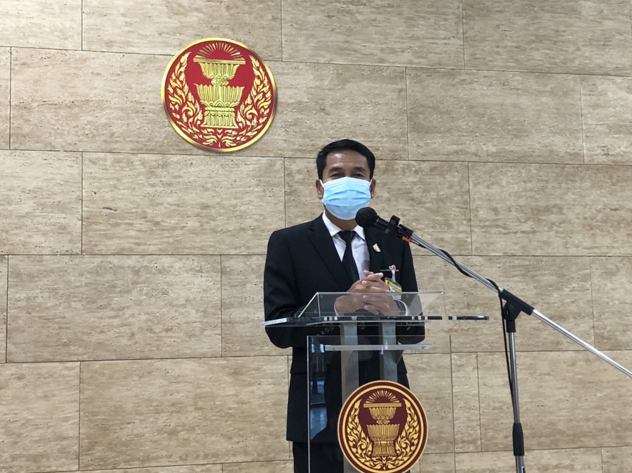 “สุทิน” เผย นัดประชุมส.ส.พรรคก่อนลงมติ ชี้  บอกอาจมีงูเห่าแต่น้อย เชื่อ “ศรัณย์วุฒิ” ไม่ทิ้งอุดมการณ์เพื่อไทย
