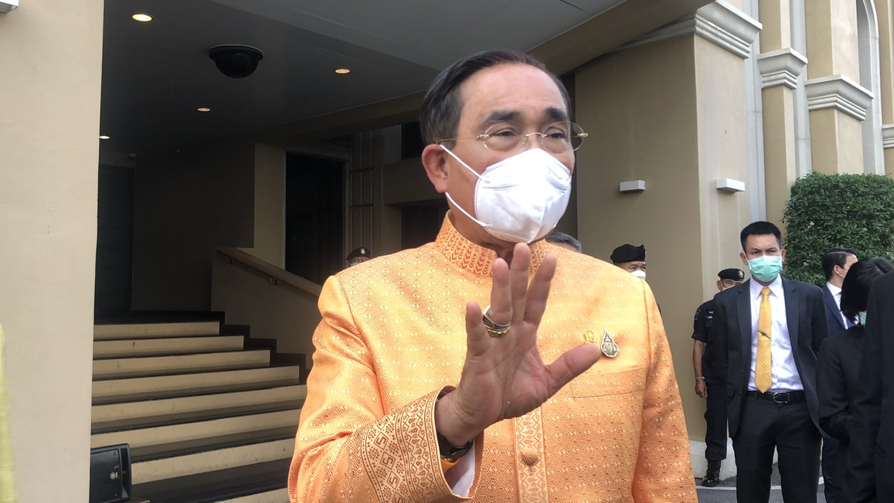 "บิ๊กตู่" บอกไม่ตอบ หลังถูกถามตั้ง  "ไตรรงค์" นั่งที่ปรึกษานายกฯ โยงปูทางทำงานการเมือง