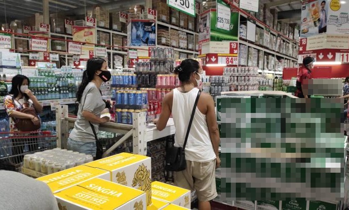 ผู้ว่าฯอุบลเข้มห้าง-ร้านค้าเว้นระยะห่าง ขู่พร้อมชงศบค.ห้ามขายเหล้า