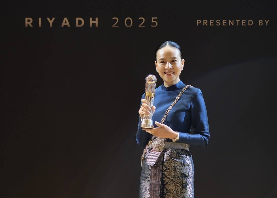 "มาดามแป้ง" นำไทยคว้ารางวัล "สมาคมฟุตบอลฯ" ยอดเยี่ยม 2 ปีซ้อน! "ซาเลม อัล ดอว์ซารี่" ซิวแข้งแห่งปีเอเชีย