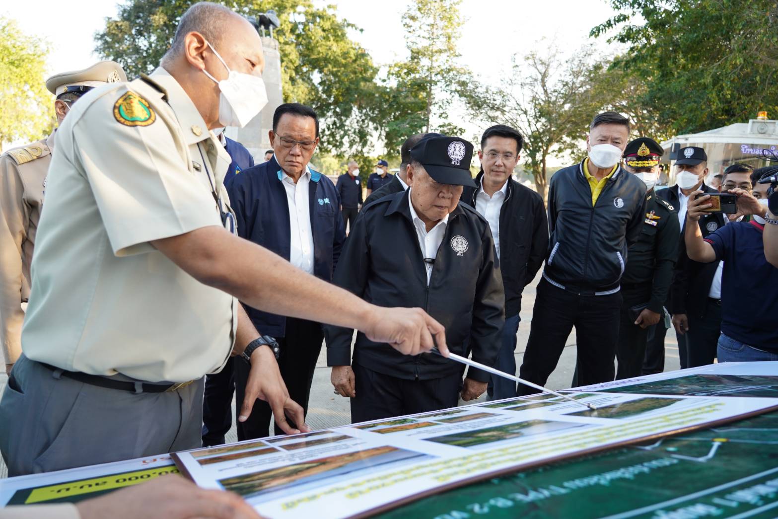 บิ๊กป้อมประชุมติดตามโครงการเพิ่มประสิทธิภาพพื้นที่หน่วงนํ้าในช่วงฤดูน้ำหลาก”สี่แควโมเดล” 