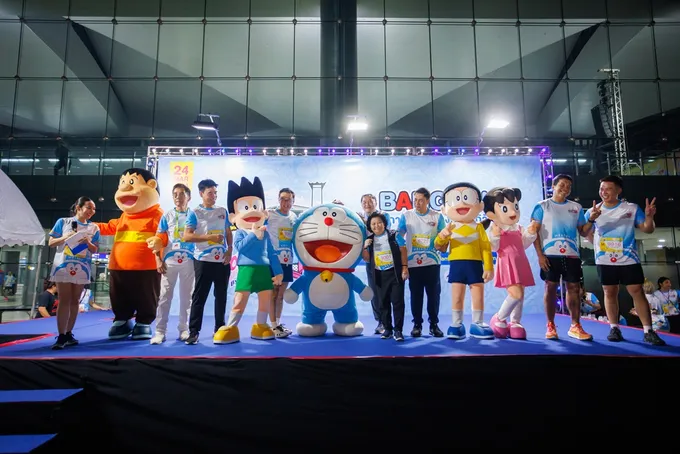 ฉลอง 42 ปี!! "พวงเพ็ชร" นำนักวิ่งกว่า 4 พันชีวิต ลงสนาม "DORAEMON RUN 2024"  