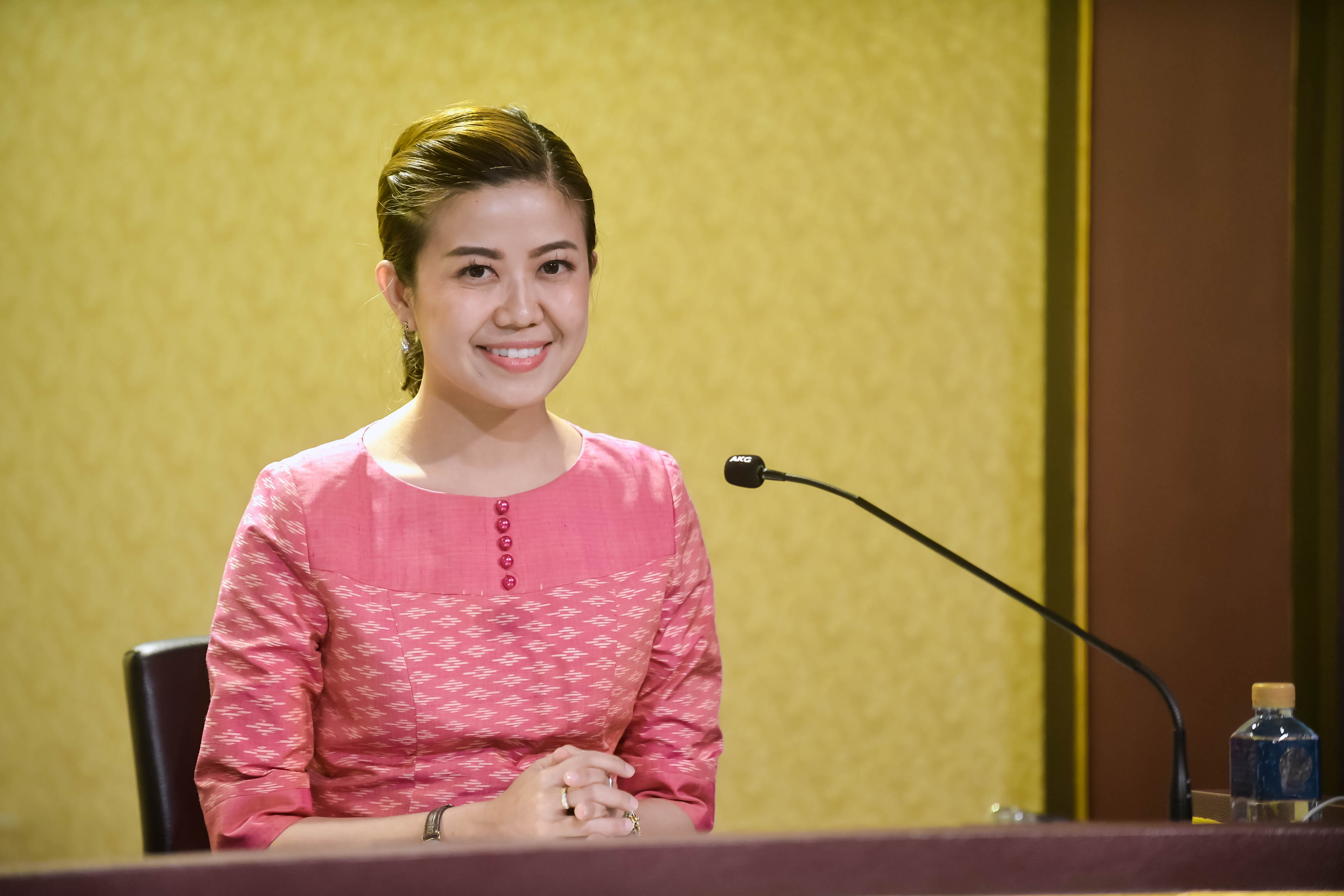 ​“ทิพานัน” ชูผลงาน “พล.อ.ประยุทธ์”แก้ปัญหาอาชญากรรมออนไลน์ หลังสถิติแจ้งความลดลงสัปดาห์ละ 700 ราย ย้ำโทษสูงซิมผี-บัญชีม้า คุก 5 ปี ปรับ 5 แสน