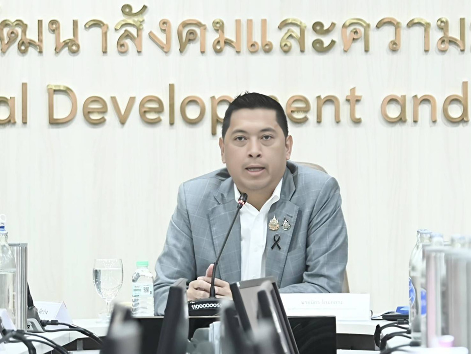 “นิกร” รมว.พม. ส่งทีม พม. สมุทรปราการ รุดช่วย หญิงวัย 34 ปี พร้อมลูกๆ หลังถูกสามีทำร้ายร่างกายนานเกือบ 2 ชั่วโมง