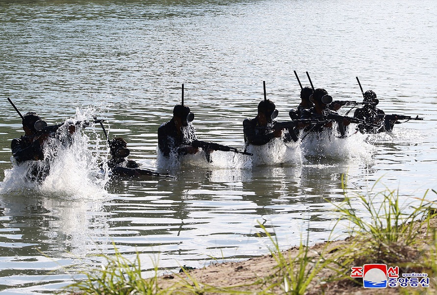 แฉ “ทหารโสมแดง” สุดแสบ -ปลอมเป็น “ชาวบ้านรัสเซีย” รบ “สงครามยูเครน”