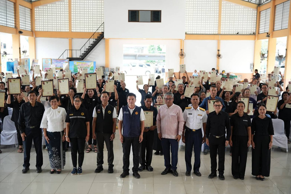 พังงา มอบโฉนดเพื่อการเกษตร 200 ราย ยกระดับคุณภาพชีวิตเกษตรกร 