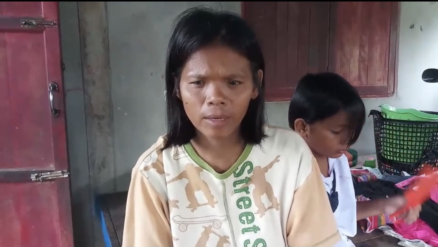 แม่ลูก 6 ในวัยเรียน ดีใจสุดในชีวิต ได้ถือเงินหมื่นกว่าบาทหลัง ศธ.ให้การเยียวยานักเรียนคนละ 2,280 บาท