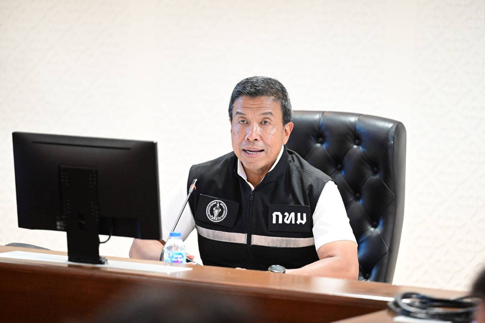 "ชัชชาติ" เซ็นตั้ง 20 ที่ปรึกษาดึง "หมอฉันชาย-วุฒิสาร" ร่วมขับเคลื่อน กทม.