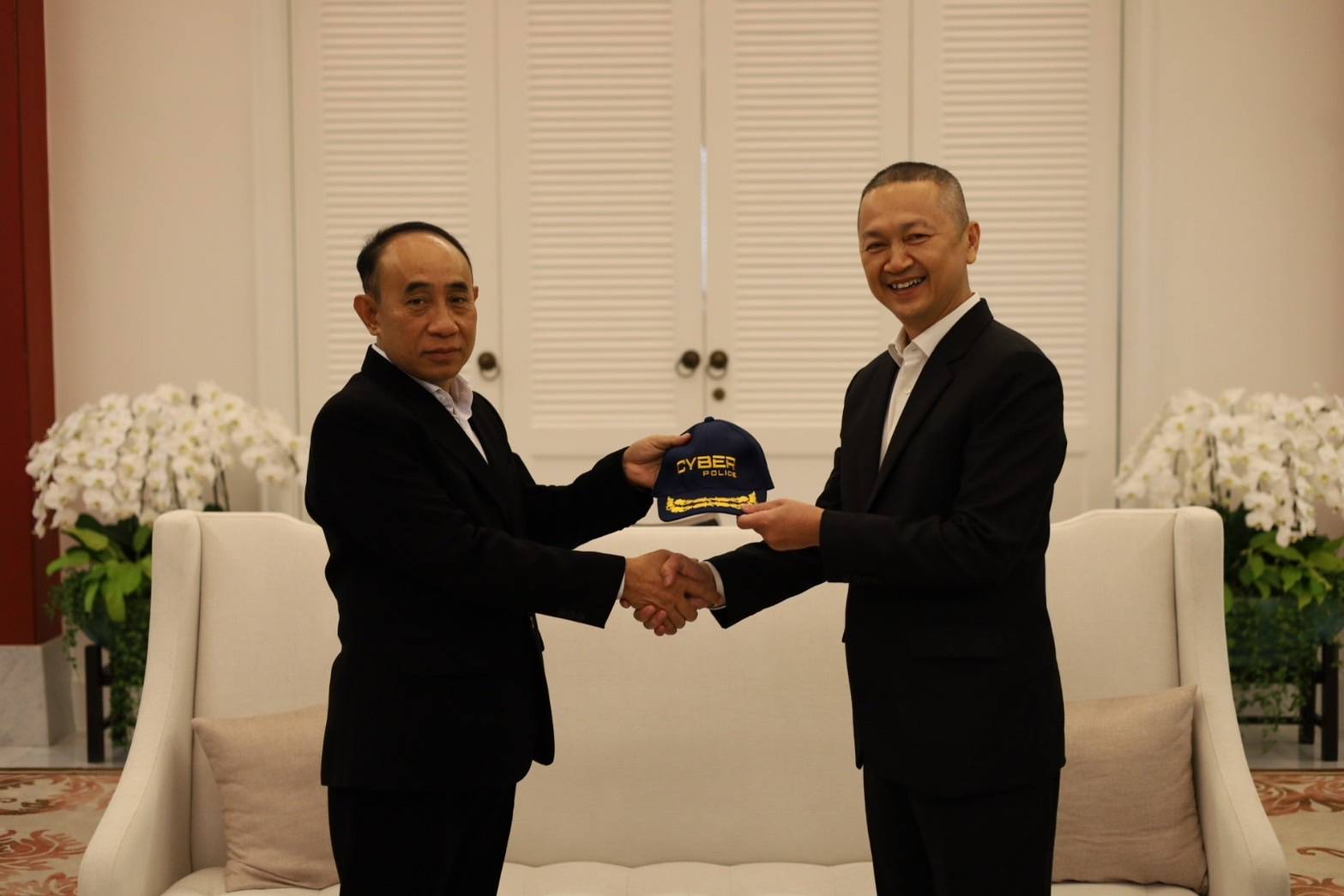 ตำรวจไทยพบเมียนมาร่วมหารือแนวทางสยบแก๊งคอลเซ็นเตอร์และคนไทยขายชาติตามยุทธการ "ระเบิดสะพานโจร"