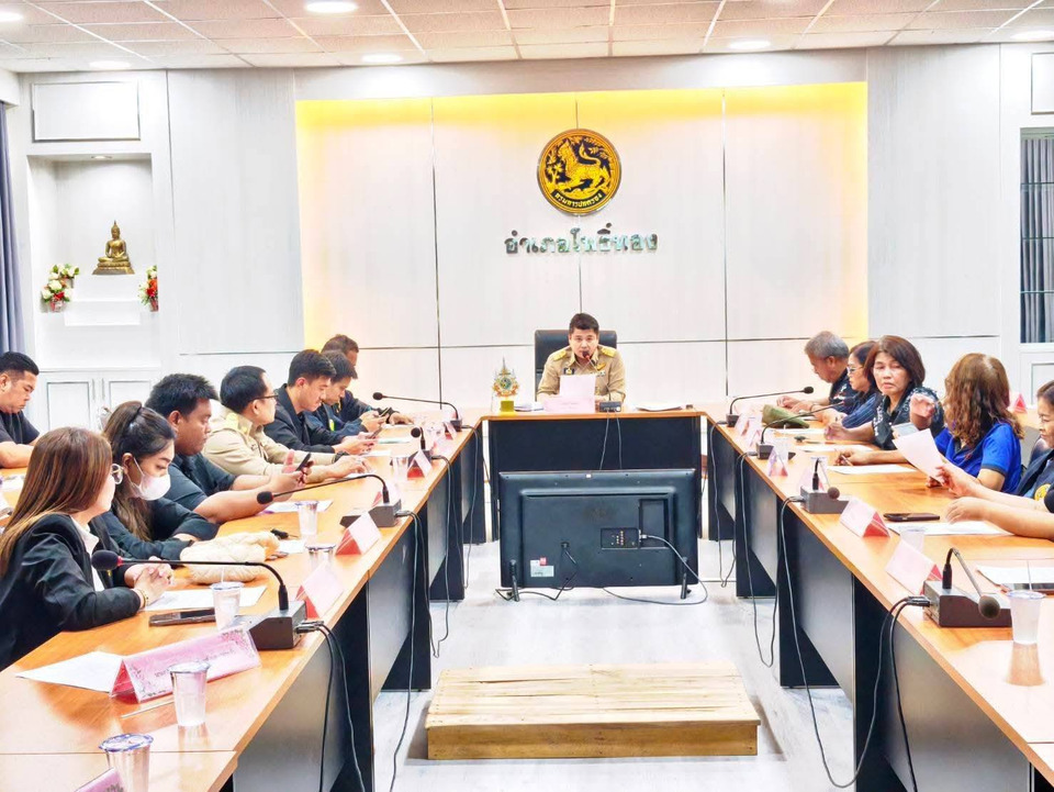 อำเภอโพธิ์ทองประชุมขับเคลื่อน “ถนนแห่งความดีด้วยหัวใจ” เดินหน้าปรับภูมิทัศน์ริมคลอง