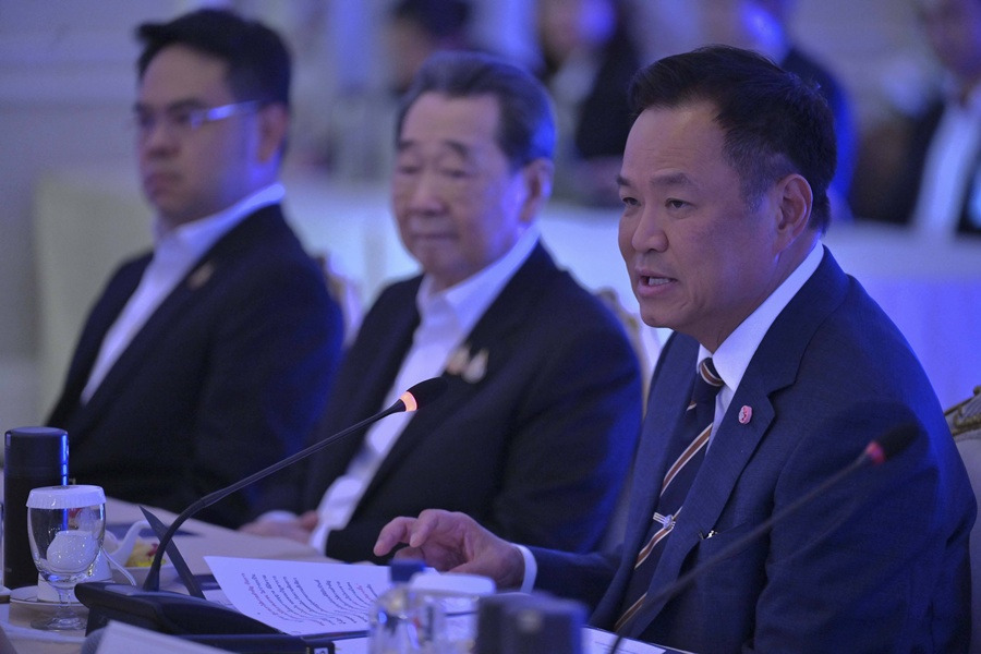 "รัฐบาล" รับข้อเสนอ "เอกชน" เป็นวาระเศรษฐกิจเร่งด่วน สั่งแปลงเป็น Action Plan ฟื้น กรอ. ย้ำไม่ใช่แค่รับฟัง แต่ต้องนำไปทำจริง