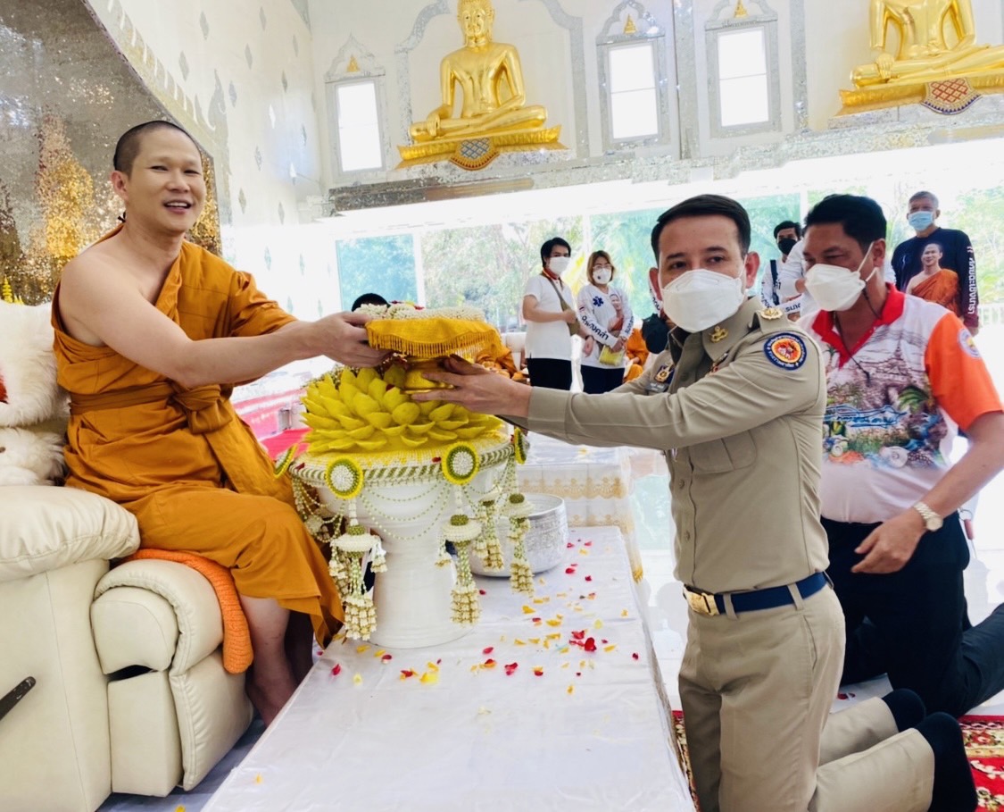 นายอำเภอคลองเขื่อน ร่วมแสดงมุทิตาจิต เนื่องในวันคล้ายวันเกิด อายุวัฒนะมงคลครบ 39 ปี พระอาจารย์เอกลักษณ์ ปัญญาคโม เจ้าอาวาสวัดพุทธพรหมยาน 