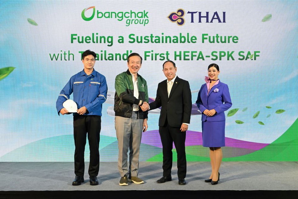การบินไทย–บางจาก ร่วมเติมน้ำมัน SAF ที่ผลิตในปท.ครั้งแรก สนับสนุนอุตฯการบินคาร์บอนต่ำ