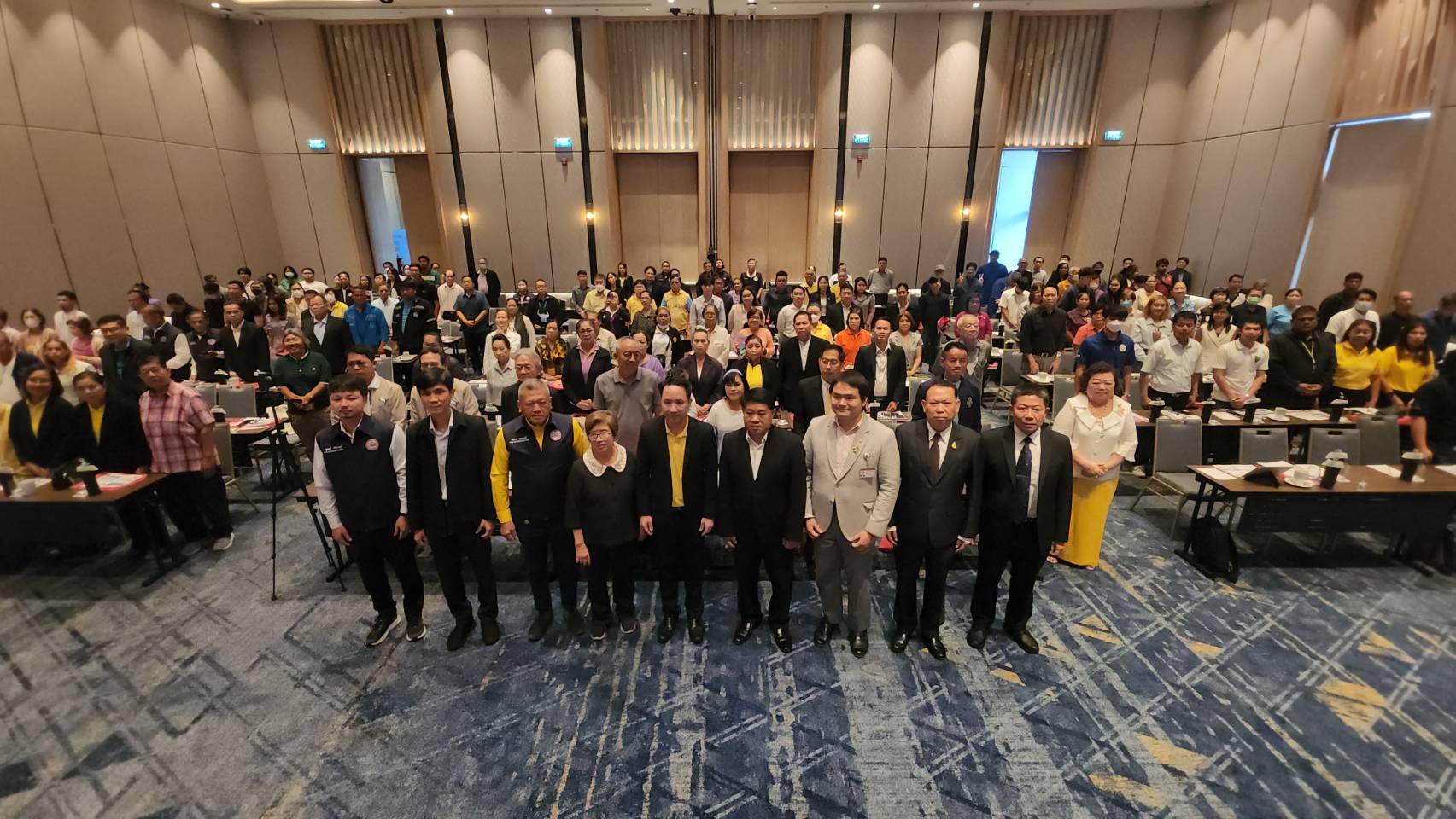 ปทุมธานี ประชาชนตื่นตัวโครงการรถไฟฟ้าโมโนเรล อยากให้ขยายเพิ่มให้ยาวกว่านี้