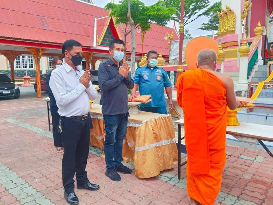ทีมงานพลังหนุ่มร่วมประชุมเพลิงศพคุณแม่ศรีประจันทร์  แก้วมณี