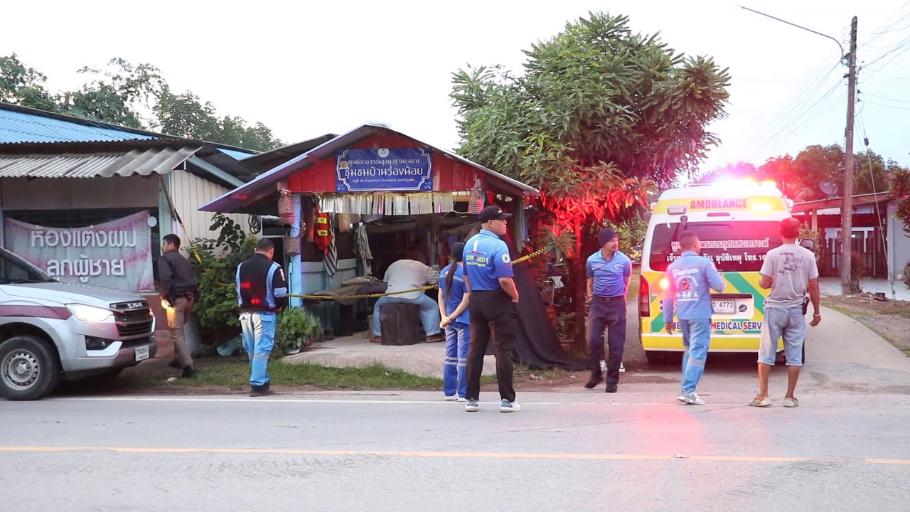 หนุ่มใหญ่เครียดจัดใช้ปืนยิงตัวเองดับคาศูนย์สาธารณสุขฯบริเวณถนนสายชุมพร-ปากน้ำเก่า