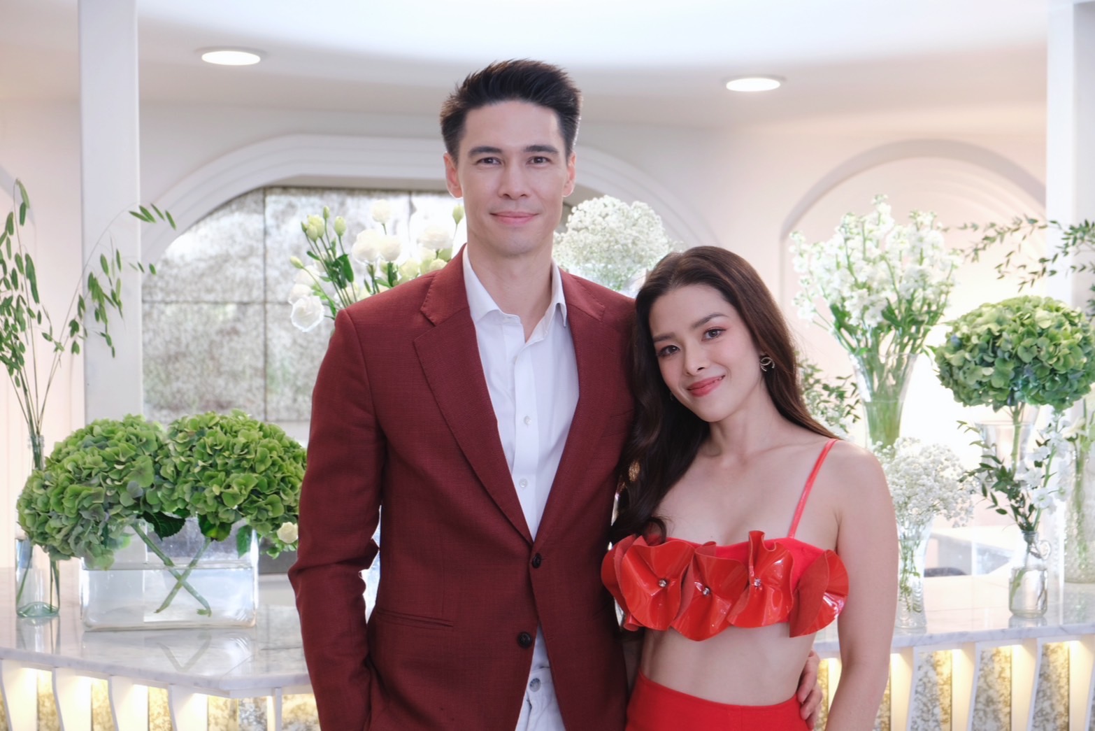 อึ้ง! "แมทธิว-ลีเดีย" เผยค่าเทอมโรงเรียนอินเตอร์ลูก 3 คน ถอยรถใหม่ได้หนึ่งคันทุกปี