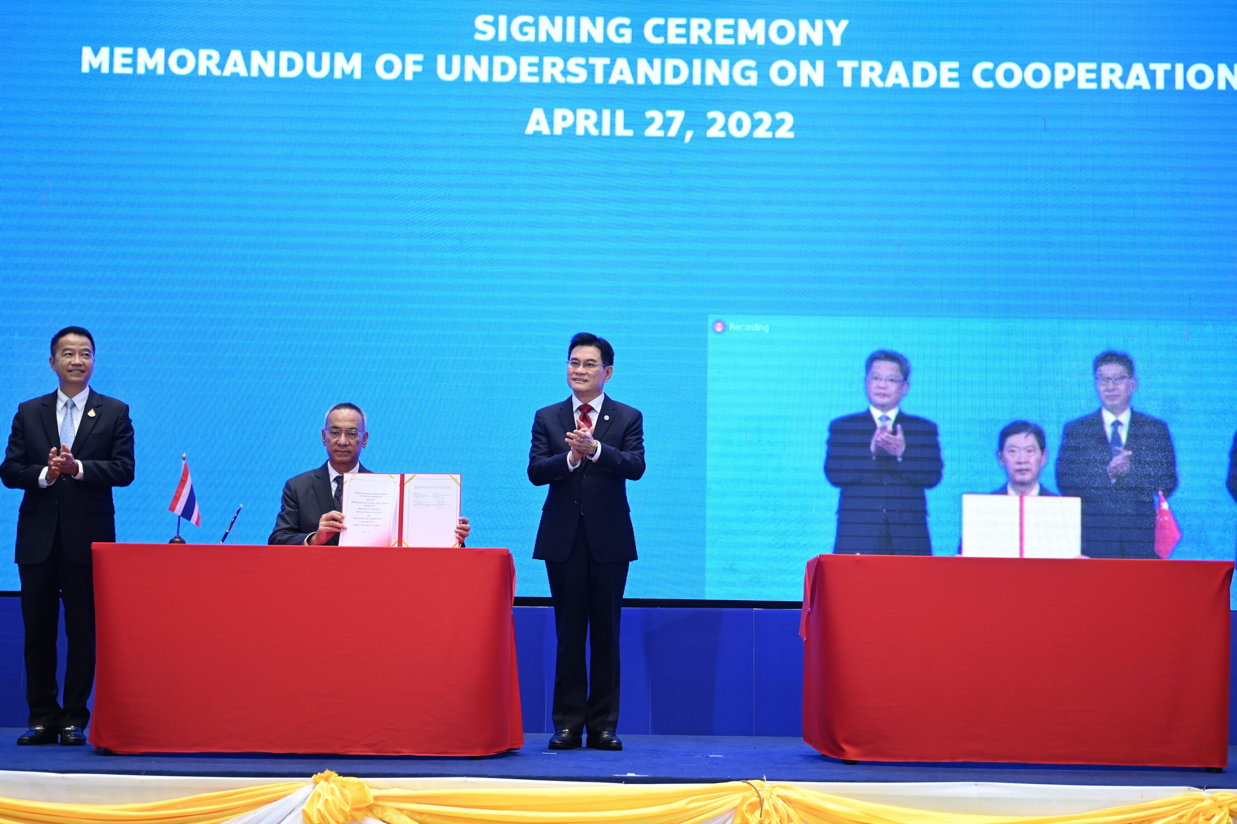 “จุรินทร์” ลงนามความร่วมมือด้านการค้าไทย-กานซู่ ดันเป้า 1,265 ล้านบาทภายใน 1 ปี เน้นเจาะตลาดสินค้าฮาลาล