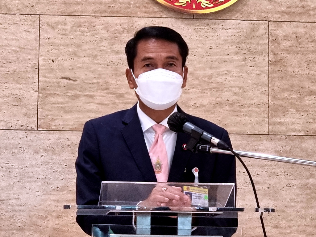 “สุทิน” ตำหนิ “บิ๊กตู่” ข่มขู่สมาชิก ชี้เป็นการคุกคามสิทธิเสรีภาพ