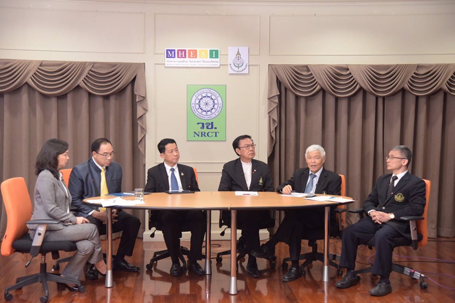 กูรูด้านสังคมศาสตร์ เปิดวงถก “จะใช้ชีวิตอย่างไร ในโลกยุค COVID-19”