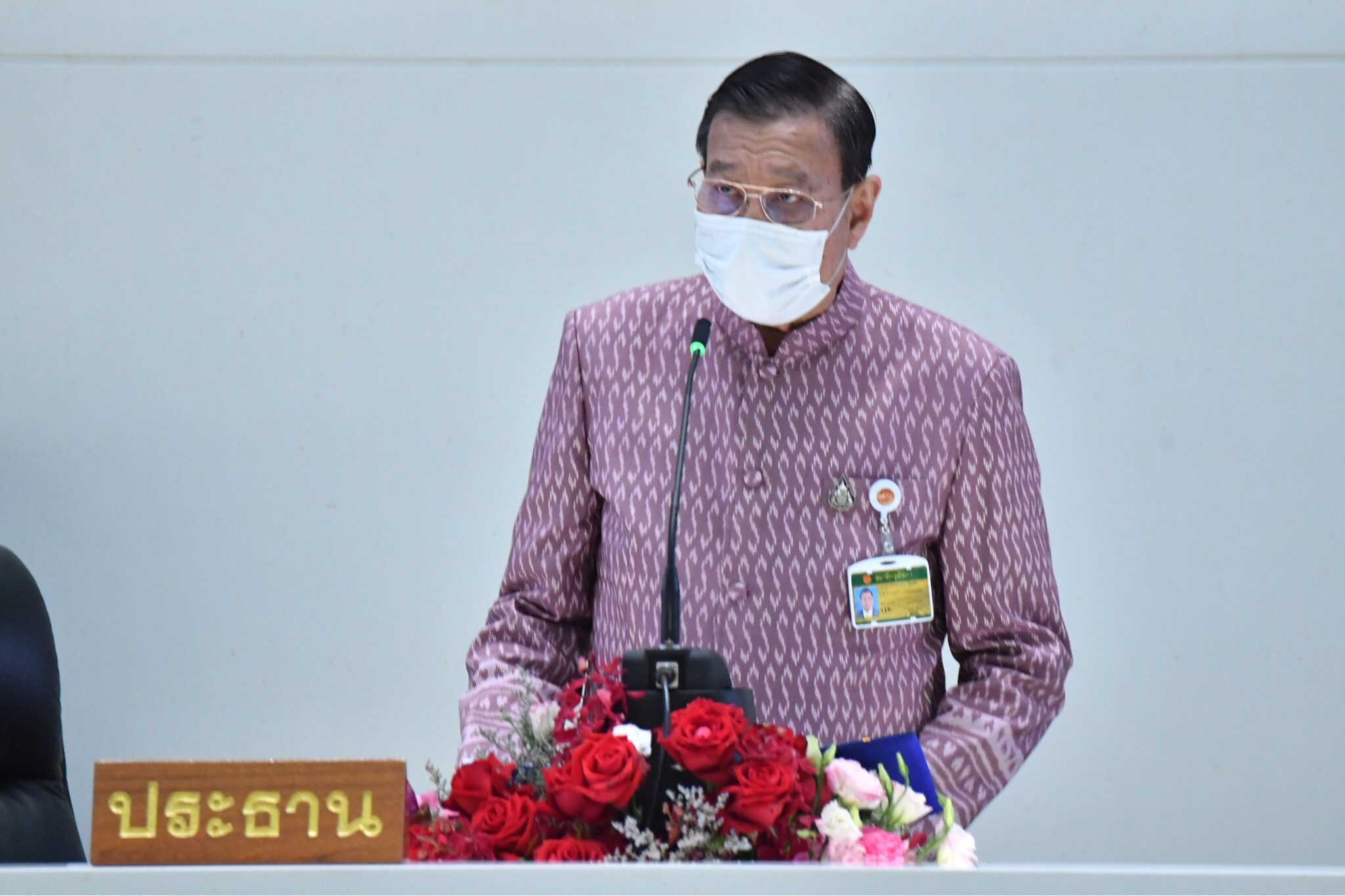 "พรเพชร" โหมโรงส.ว.เร่งทำงานเชิงรุก เตรียมเปิดอภิปรายทั่วไปไม่ลงมติครม. ตามรธน.ม.153