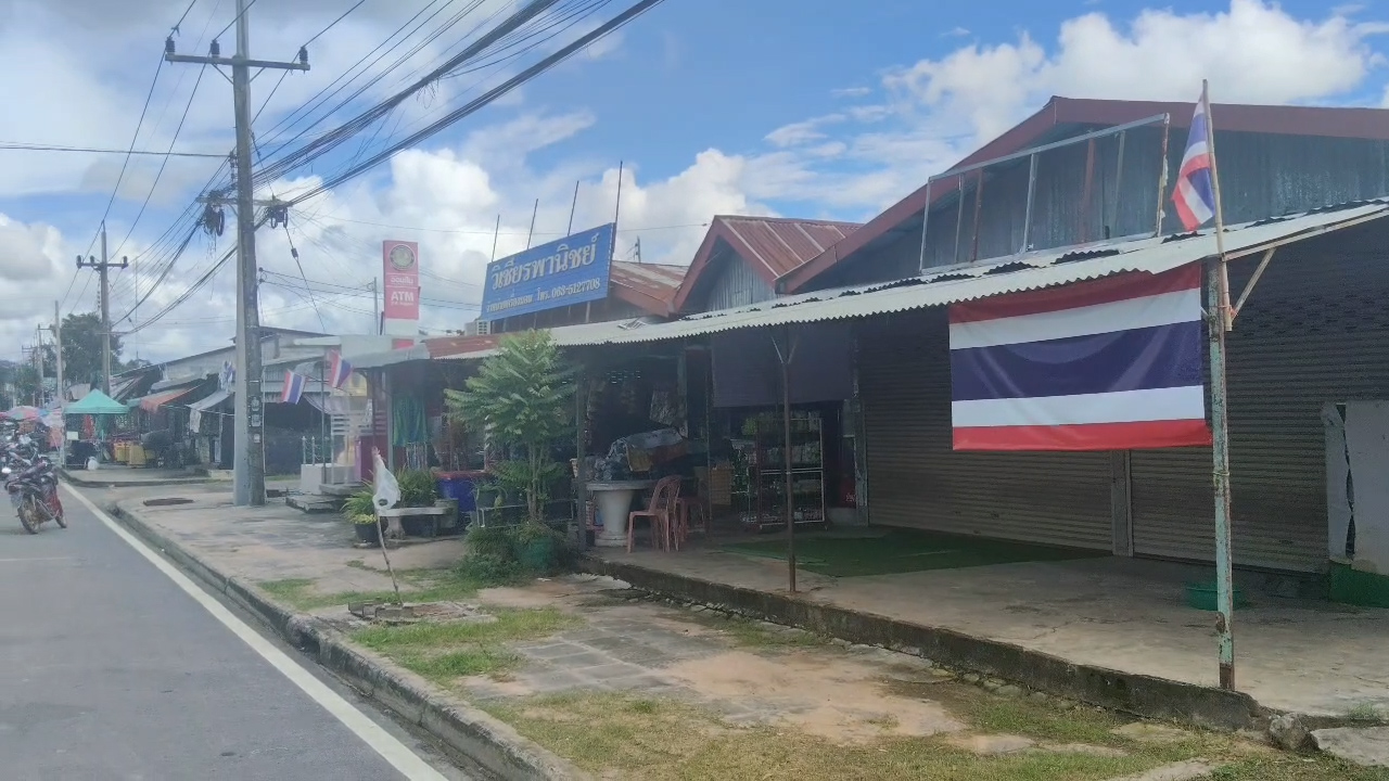 ชาวบ้านชายแดนช่องจอม หนุน ผบ.เหล่าทัพปิดด่านไทย-กัมพูชา จนกว่าจะหมดภัยคุกคาม พร้อมอพยพรอบ 2