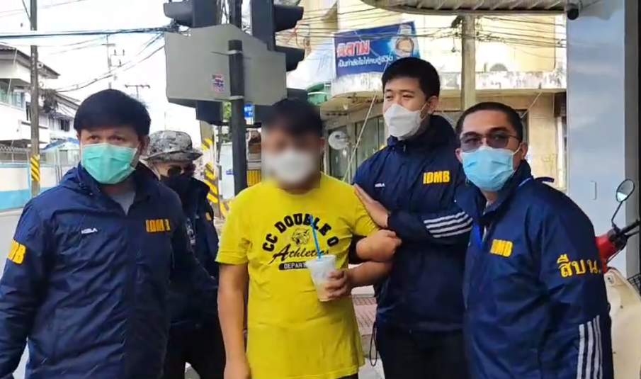 "บิ๊กจ๋อ" รวบ "โค้ชจอห์น 100 ลีลา" ครูเทรดหุ้นสายมู เสียหายหลายล้าน