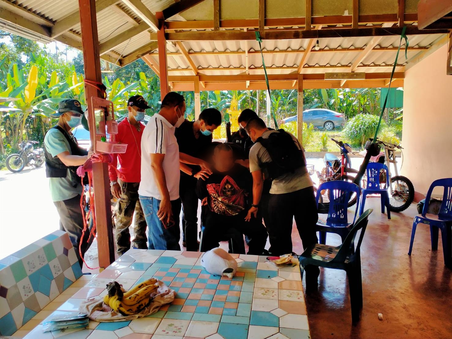 บุกจับมือปืนยิงทีมหาเสียง ผู้กำกับหนุ่ย ผู้สมัครพรรคกล้า