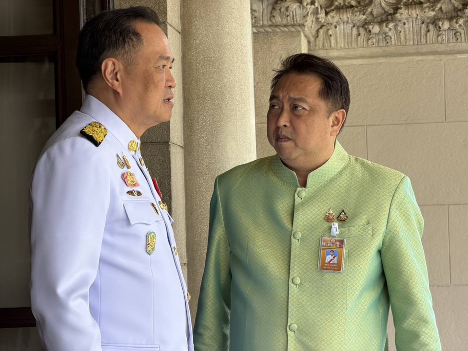"สุชาติ" จ่อบินด่วน ศรีลังกา นำทีมแพทย์ตรวจอาการ  "พลายประตูผา-พลายศรีณรงค์" เตรียมดำเนินการทางทูตนำกลับไทย 