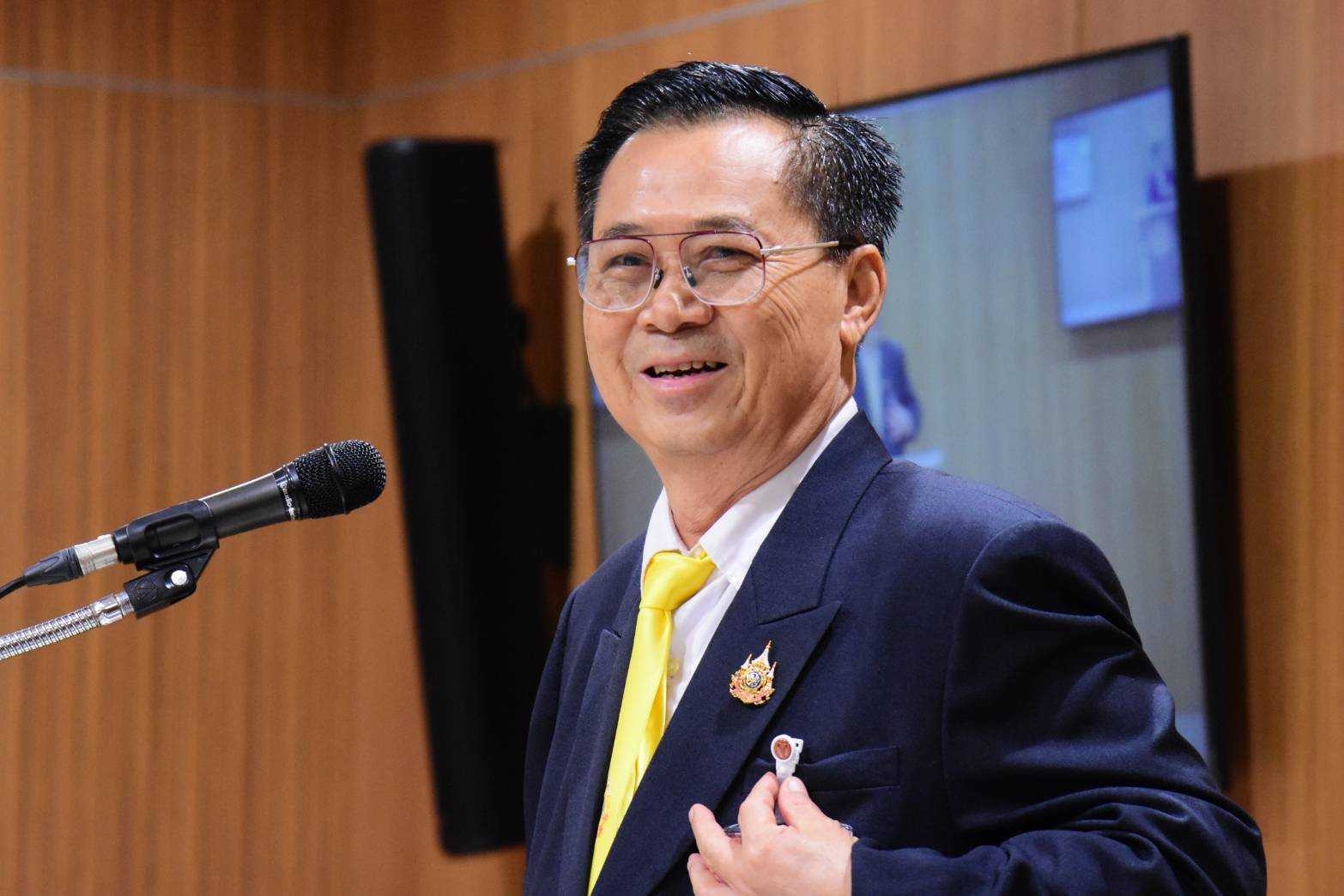 "อดิศร" ยินดีครม.ใหม่ ยันอยู่ครบเทอม ขอนักร้องให้ "นายกฯอิ๊งค์" ทำงานก่อน เมินถูกมอง "รัฐบาลครอบครัว" 
