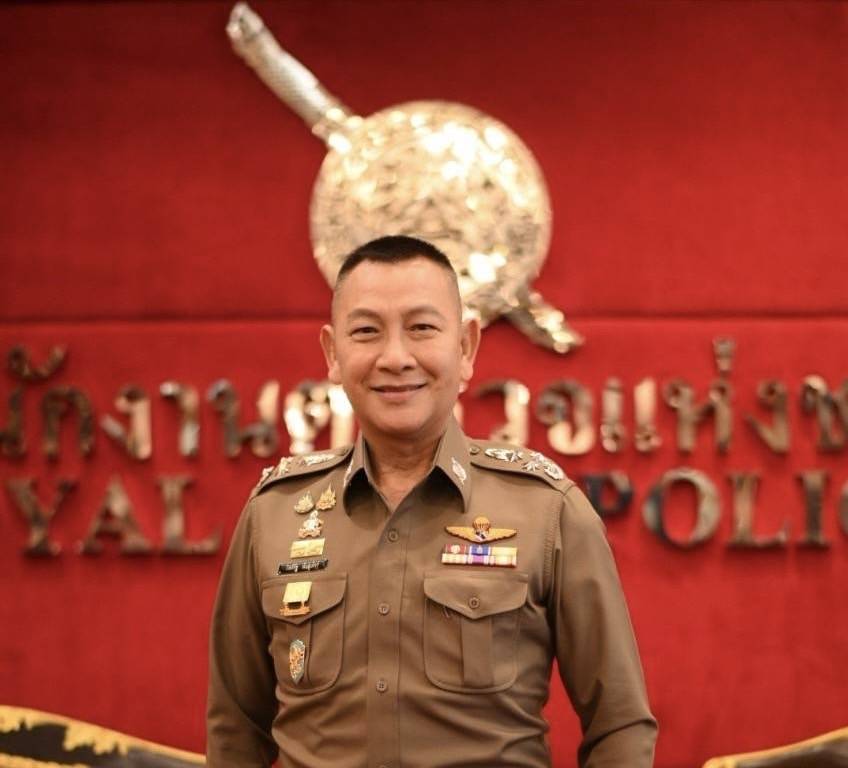 ผบ.ตร.ชื่นชมพยาบาลตำรวจสาว ช่วยชายสูงวัยหมดสติสถานีรถไฟใต้ดินกินซ่า ขณะเที่ยวประเทศญี่ปุ่น ยกย่องเป็นแบบอย่างที่ดี 