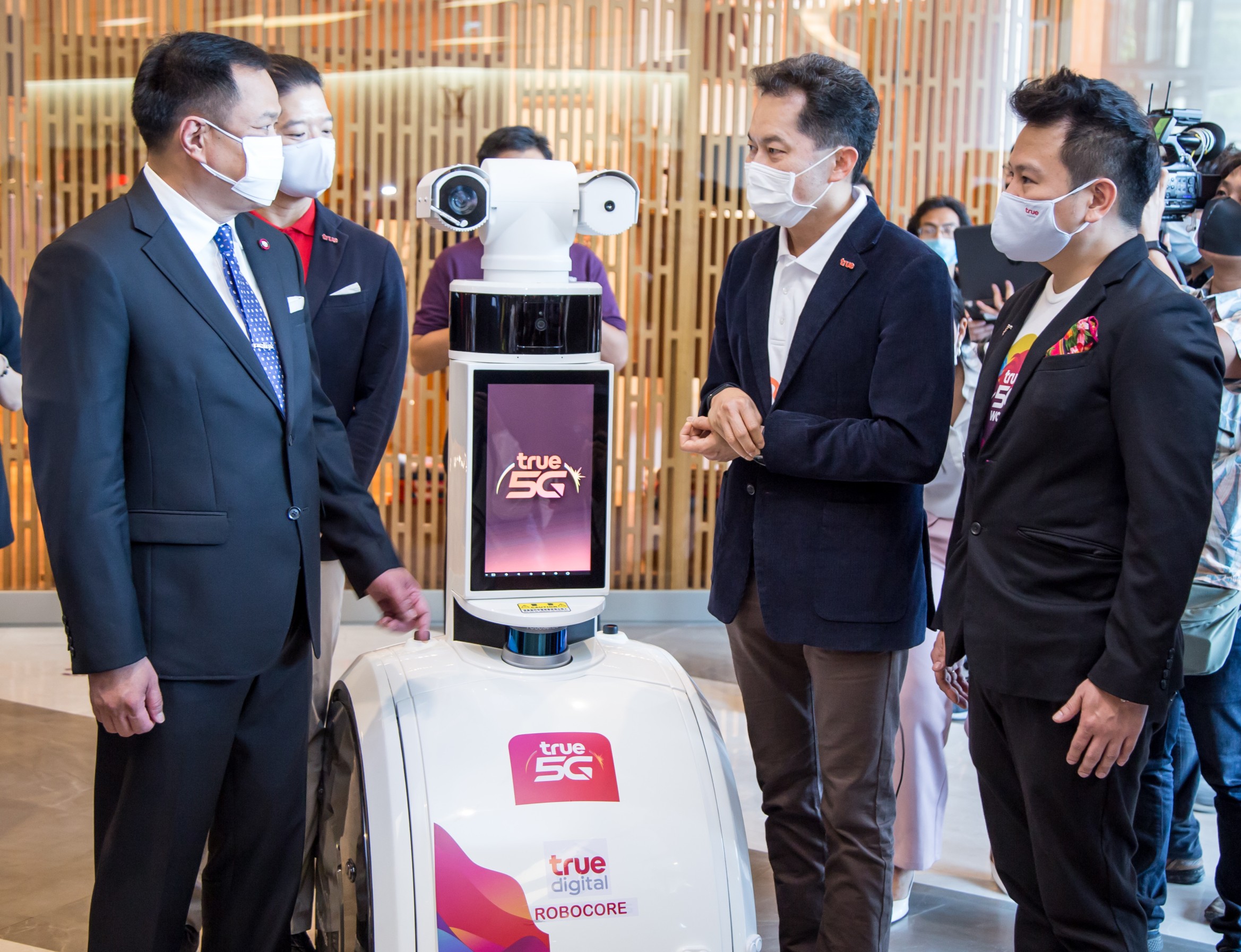 กลุ่มทรู ดึงเครือข่ายอัจฉริยะ True5G ร่วมรีเซ็ตธุรกิจค้าปลีก สู่วิถีใหม่ New Normal