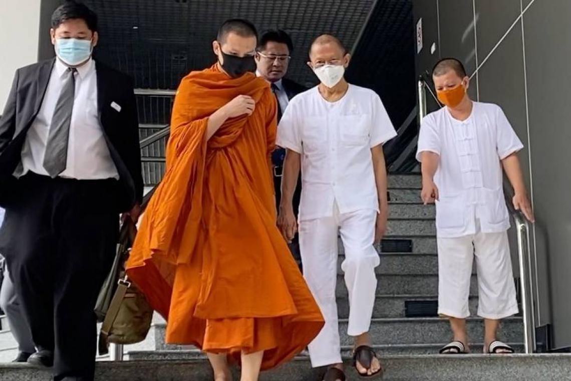  ศาลฯยกฟ้องเงินทอนวัด อดีตเจ้าอาวาสดังรอดคุก เตรียมกลับวัดห่มเหลือง