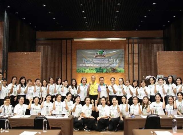 แม่บ้านบช.ก.นำเกษตรอินทรีย์’วิถีพอเพียง’ผักปลอดสารพิษ