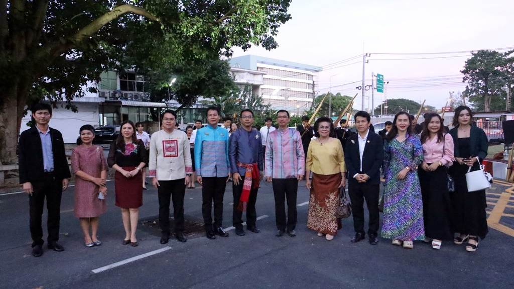 ครบรอบ 38 ปี สถาบันวิจัยศิลปะและวัฒนธรรมอีสาน มมส “เปิดยุ้งฉางยามค่ำคืน”  