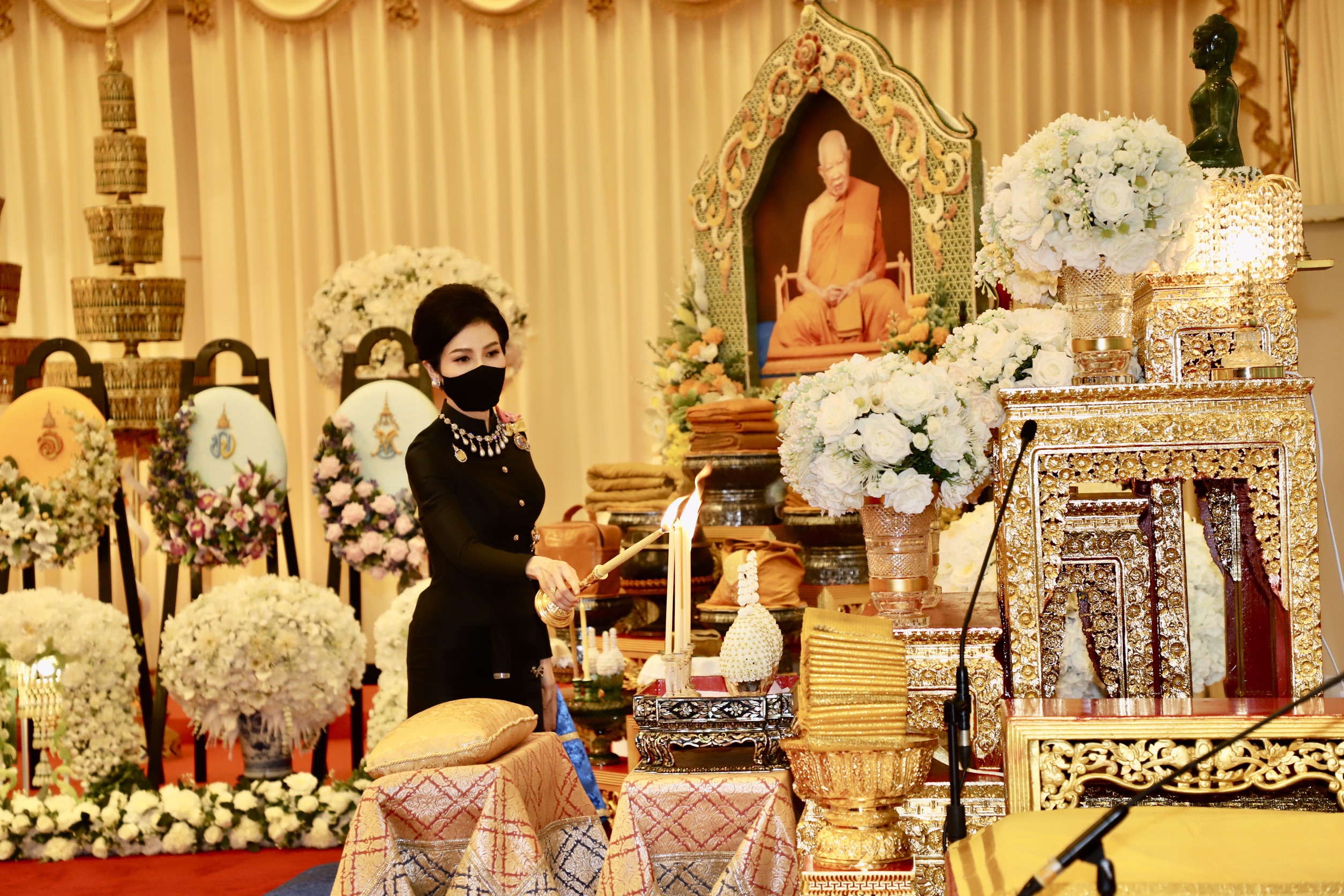 ในหลวง โปรดเกล้าฯ เจ้าคุณพระสินีนาฏ บำเพ็ญพระราชกุศล 50 วัน สมเด็จพระญาณวชิโรดม