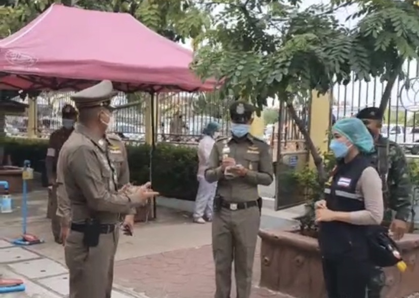 บิ๊กแซก ตรวจเยี่ยมประชาชนผู้ประสบภัยเหตุโรงงานระเบิด