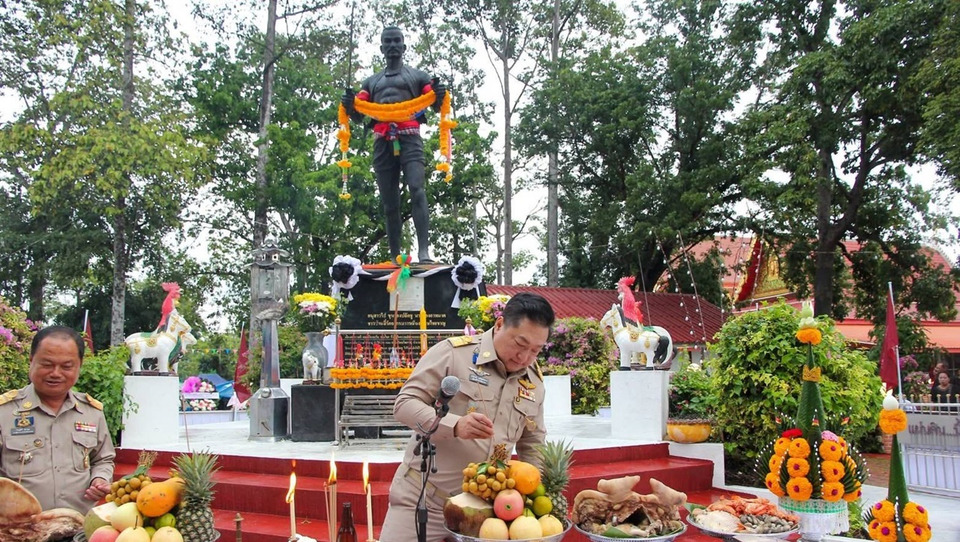 อ่างทองจัดพิธีรำลึก “ขุนรองปลัดชู” วีรชนคนบ้านสี่ร้อย ย้ำคุณค่าประวัติศาสตร์ปกป้องแผ่นดินไทย
