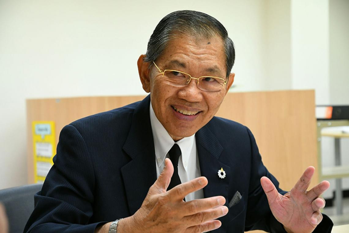 “วิชา มหาคุณ” ประธานมูลนิธิต่อต้านการทุจริต รับโล่ห์เกียรติยศ เนื่องในวันธรรมศาสตร์