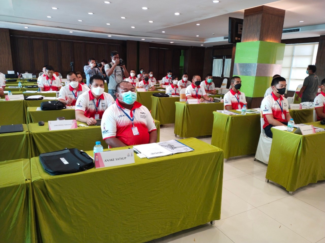 สุพรรณบุรี เปิดโครงการอบรมพัฒนาผู้ฝึกสอนระดับ2และช่างกีฬาจักรยานประเภทลู่