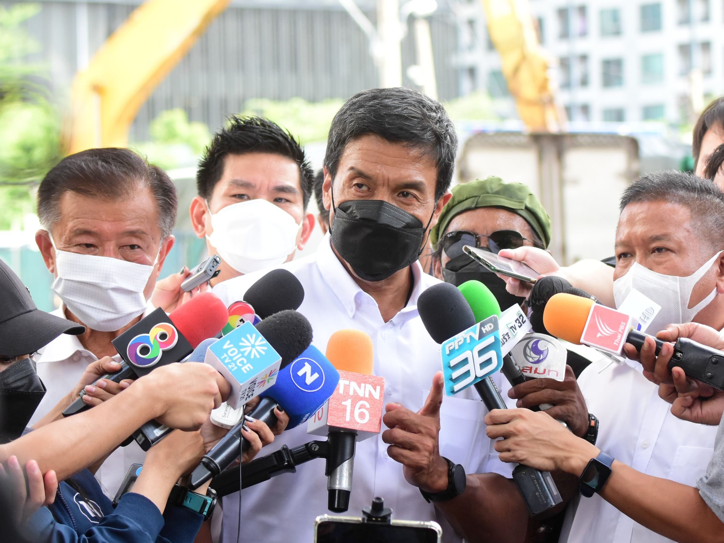 กกต.ถกรับรอง "ชัชชาติ-ส.ก." วันนี้ เผยพิจารณา 2 เรื่องร้องเรียน ยันดูการเลือกตั้งโปร่งใส ชี้คะแนนล้านเสียงกดดันไร้ผล