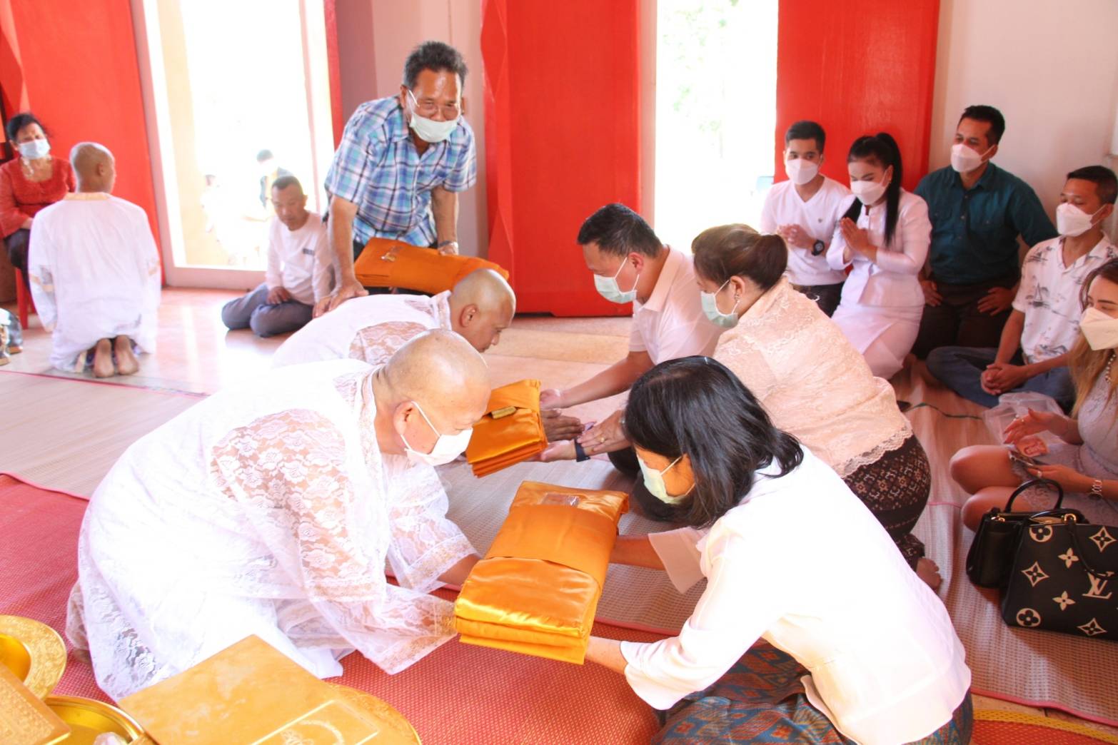 มูลนิธิพระราหู จัดอุปสมบทหมู่ วัดบ้านบกน้อย สระบุรี