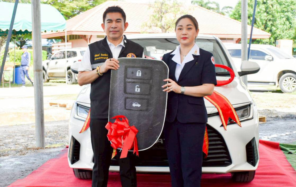 ผู้ว่าฯ-นายกเหล่ากาชาดนำทีมรับสิ่งของ เตรียมออกร้านงานสะพานข้ามแม่น้ำแคว ช่วยผู้ด้อยโอกาสทั่วจังหวัด 