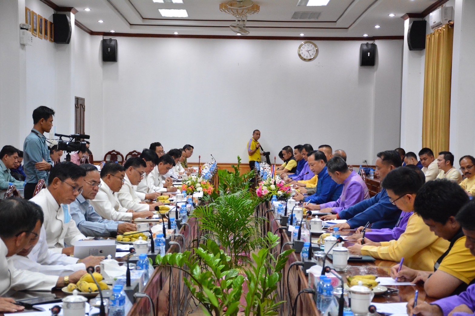 ‘เชียงราย-แขวงบ่อแก้ว’ ร่วมประชุมเตรียมความพร้อมเปิดจุดผ่อนปรนการค้าและด่านพรมแดน