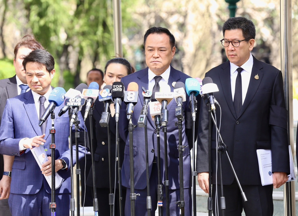 “อนุทิน” ฟุ้ง "รัฐบาล" ชุดนี้คอร์รัปชัน ลด เผย "บิ๊กต่าย"  บอกยินดีให้ตรวจสอบหลังมีข่าวซื้อขายตำแหน่งชั้นนายพล 