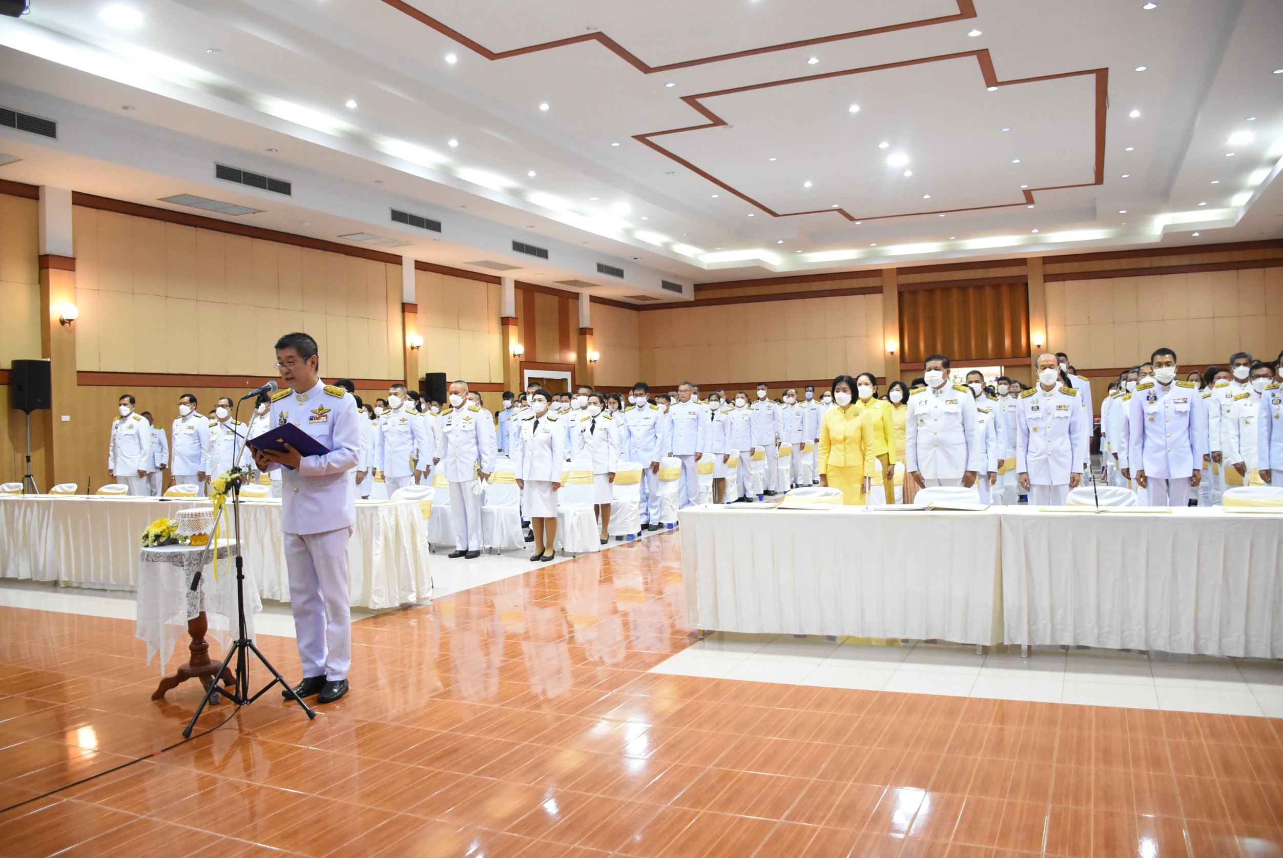 ผู้ว่าฯตรังนำข้าราชการร่วมถวายสัตย์ปฏิญาณเพื่อเป็นข้าราชการที่ดี