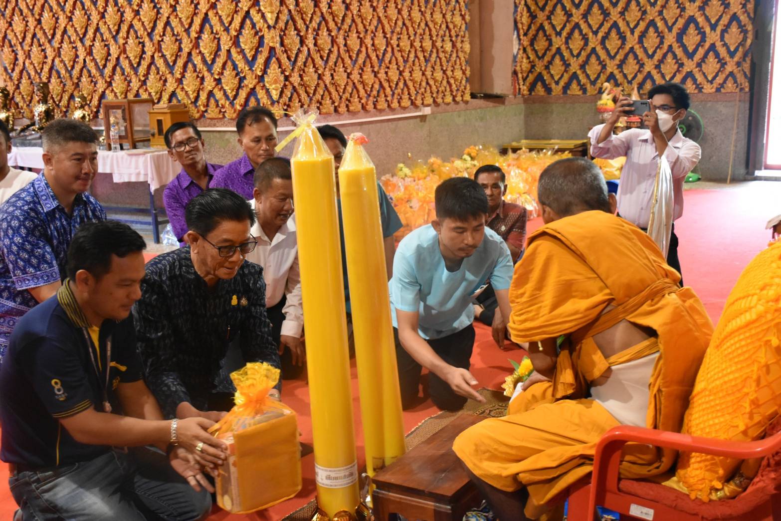 เทศบาลตำบลสระโบสถ์จัดกิจกรรมแห่เทียนพรรษาประจำปี 2566