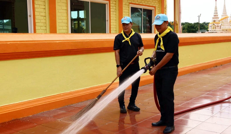 อบต.เอกราชจัด Big Cleaning Day รวมพลัง 5ส พัฒนาวัด เพื่อเฉลิมพระเกียรติฯ