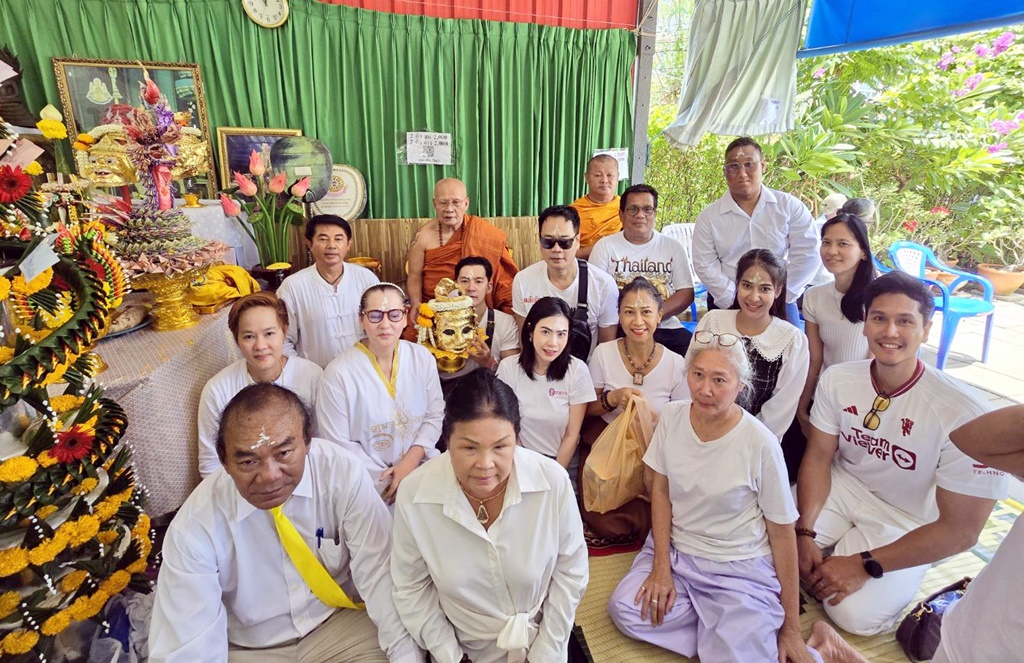 หม่อมเอ็กซ์-หม่อมเอ็ม ร่วมงานไหว้ครูประจำปี 2567 “หลวงพ่อหม่อมเหยิน” ณ ชุมชนรักษาศีล เขตสายไหม