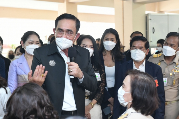 “บิ๊กตู่” เยือนภูเก็ต กำชับจนท.ดูแลนักท่องเที่ยว ชี้แซนด์บ็อกซ์​เป็นหน้าตาประเทศ ลั่นไทยไม่ได้ด้อยกว่าใคร บอกไม่ท้อทำเพื่ออนาคตลูกหลาน 